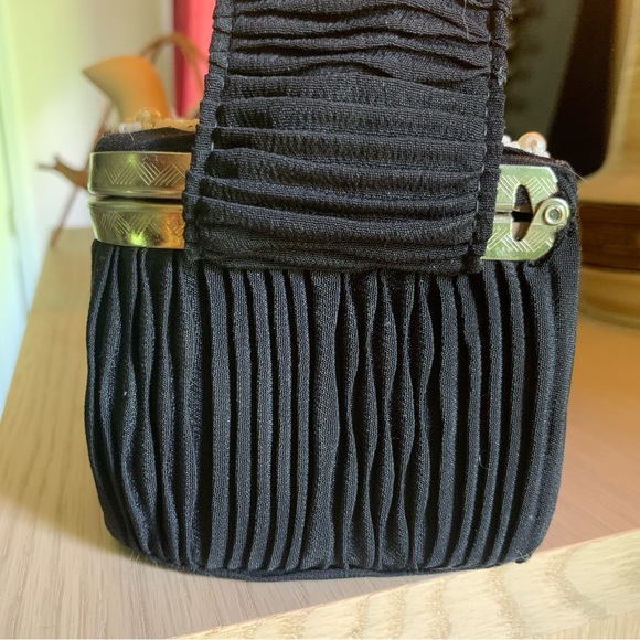 v i n t a g e :: Unique Ruched Covered Basket Box Evening Bag Purse - Picture 8 of 15